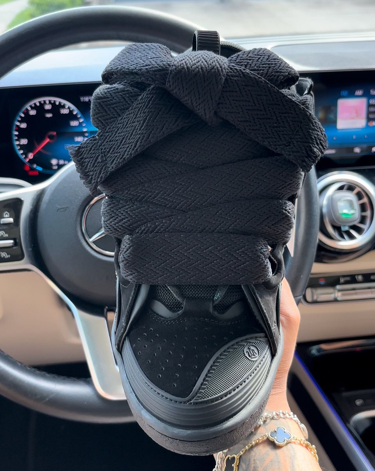 TRIPLE BLACK